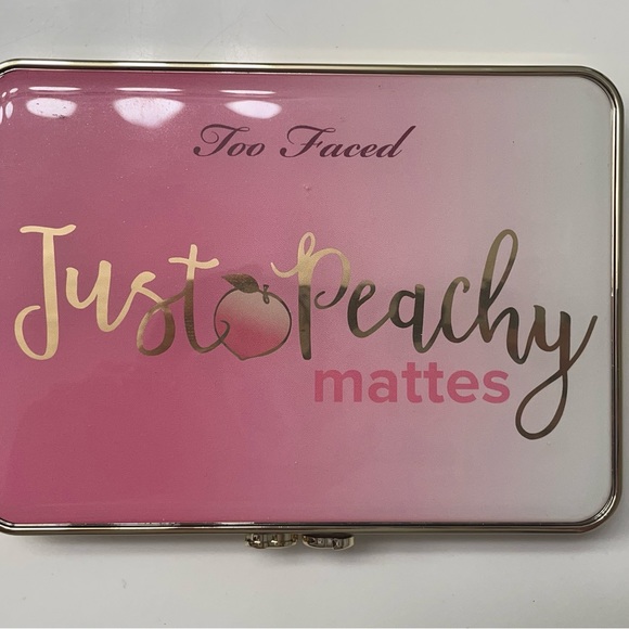 Too Faced Just Peachy Palette - Picture 5 of 5